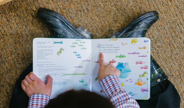 Bücher sind kindgerechte Hilfsmittel